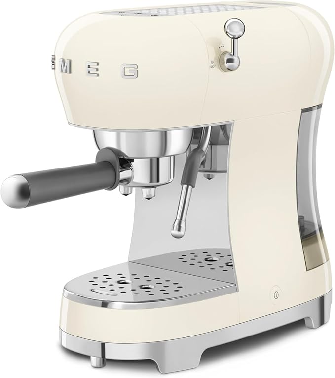 SMEG ECF02CREU compacte design koffiemachine kleine keuken